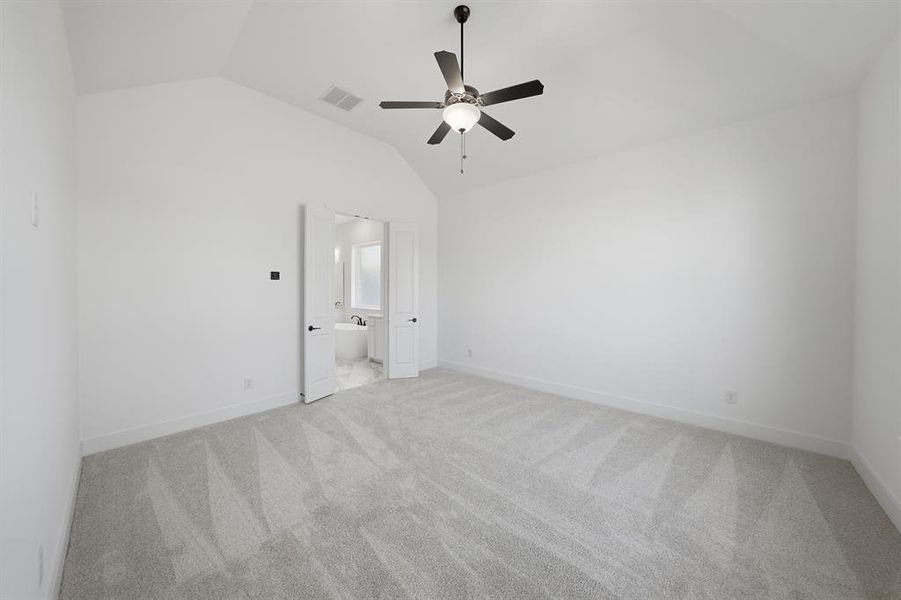 Spacious, unfurnished interior of a new home in Devonshire, Forney (Image 20).