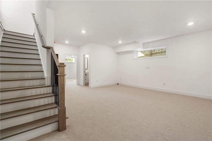 Spacious, unfurnished interior of a new home in , Atlanta (Image 22). Spacious, unfurnished interior of a new home in , Atlanta (Image 22).