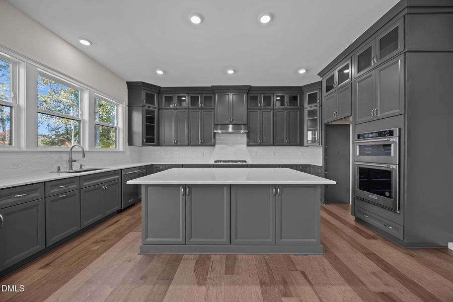 21-web-or-mls-2N6A2967