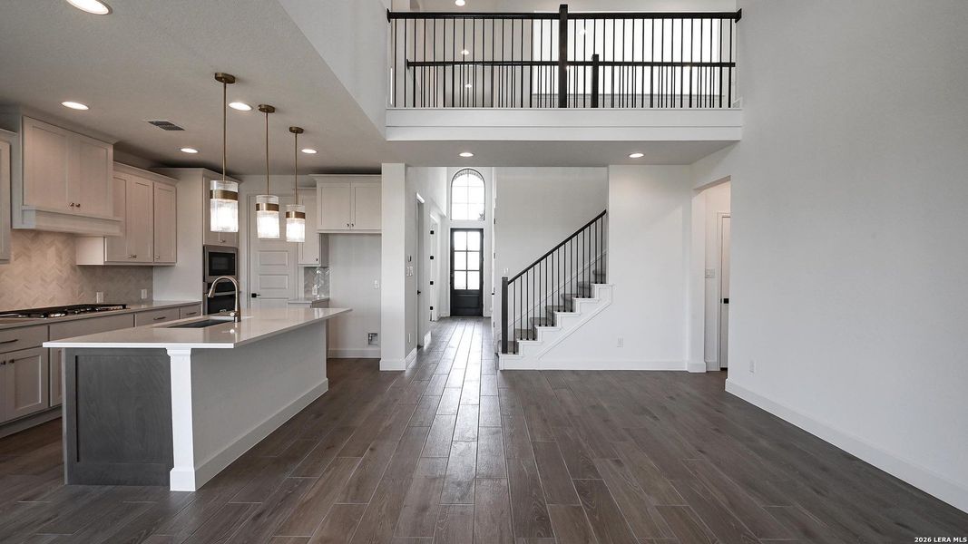 Furnished interior view inside a new home in Homestead, Schertz (Image 9).