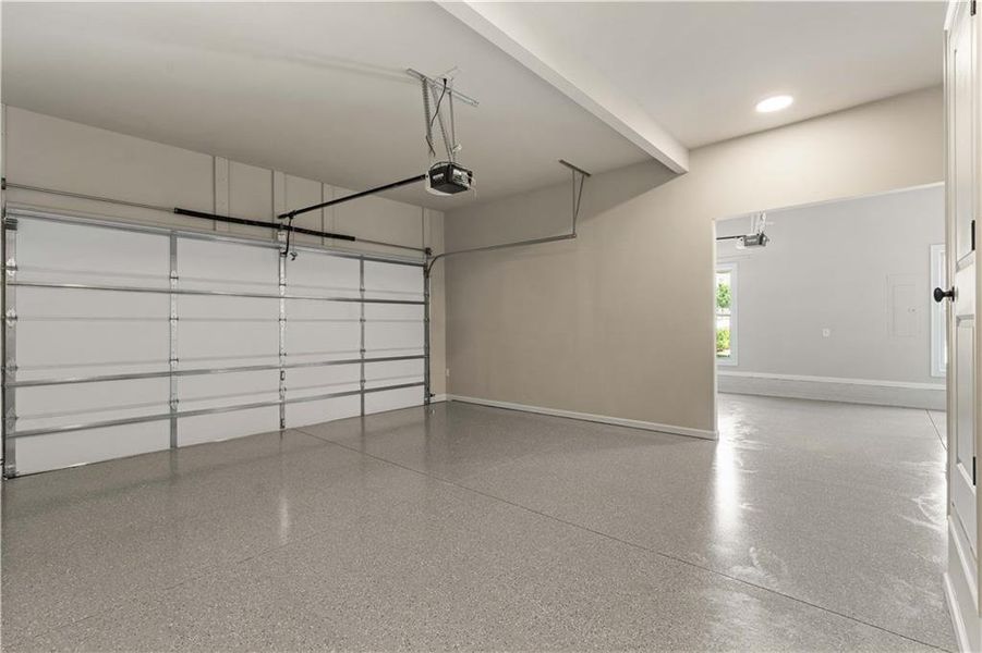Spacious, unfurnished interior of a new home in Bellwyn, Johns Creek (Image 47).
