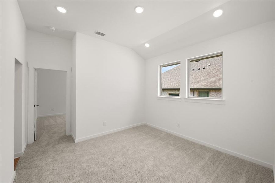 6921 Freight Train- Gameroom-1