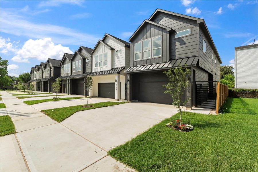 Front exterior of a new home in , Houston, TX, highlighting curb appeal (Image 23).