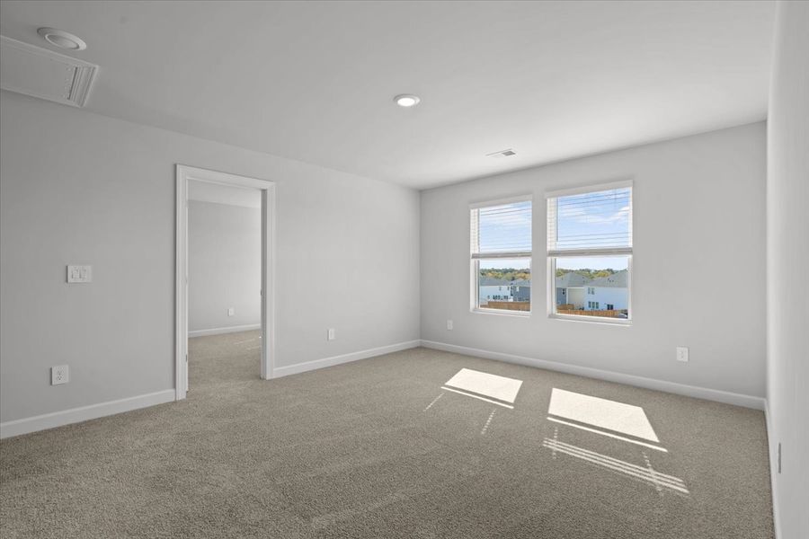 Spacious, unfurnished interior of a new home in Maxwell Commons, Easley (Image 26).