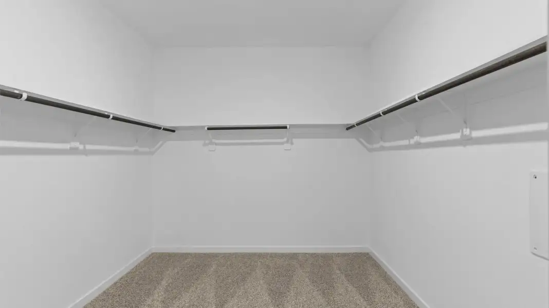 Spacious, unfurnished interior of a new home in Alexander 65' Homesites, Pearland (Image 20).
