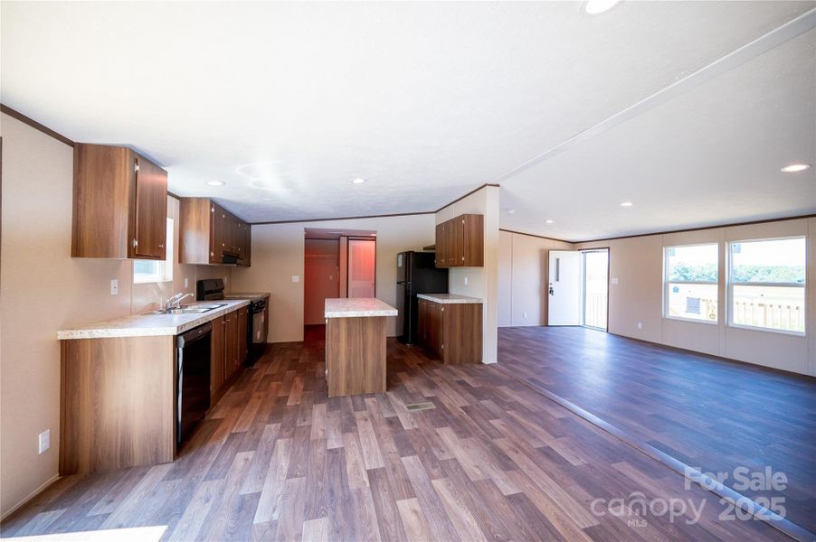 Spacious, unfurnished interior of a new home in , Mount Croghan (Image 7).