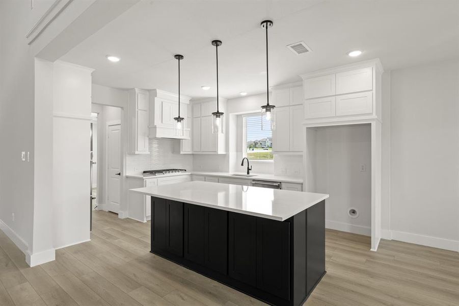 513 Hidden Lakes- Kitchen-2 513 Hidden Lakes- Kitchen-2