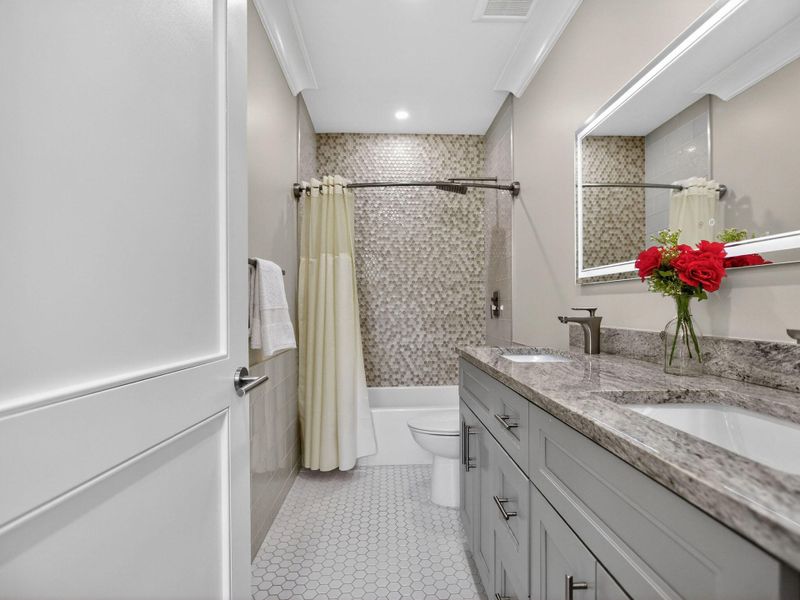 Guest Bathroom for Bedrooms 3 and 4