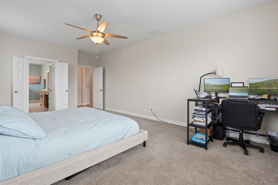 Furnished interior view inside a new home in Elevon, Lavon (Image 19).