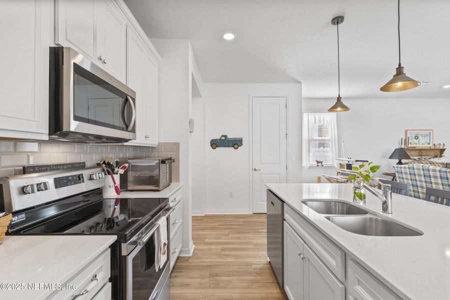 Furnished interior view inside a new home in Bradley Pond, Jacksonville (Image 15).