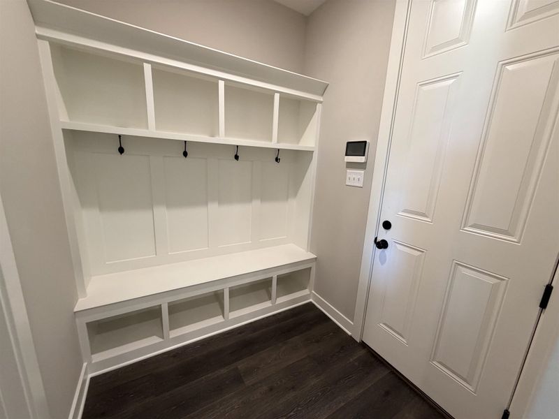 Furnished interior view inside a new home in Lockwood, Collierville (Image 10).