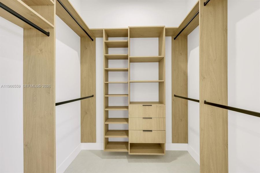 Image 44 of a home in .