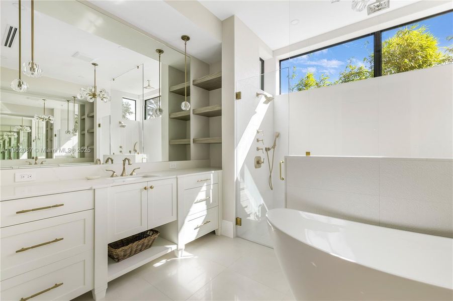 Furnished interior view inside a new home in , Fort Lauderdale (Image 8). Furnished interior view inside a new home in , Fort Lauderdale (Image 8).