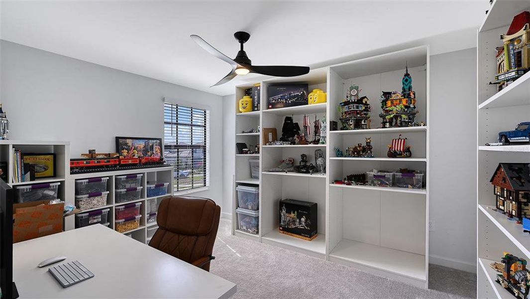 Furnished interior view inside a new home in , Bradenton (Image 12).