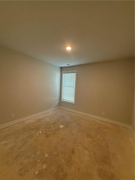 Image 23 of a home in The Fairways at Mirror Lake.