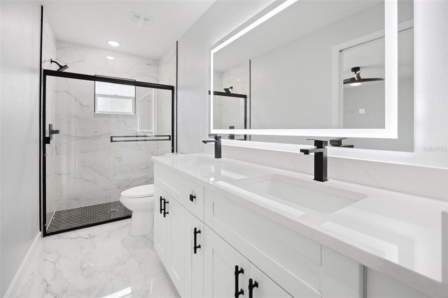 Furnished interior view inside a new home in , Dunnellon (Image 10).