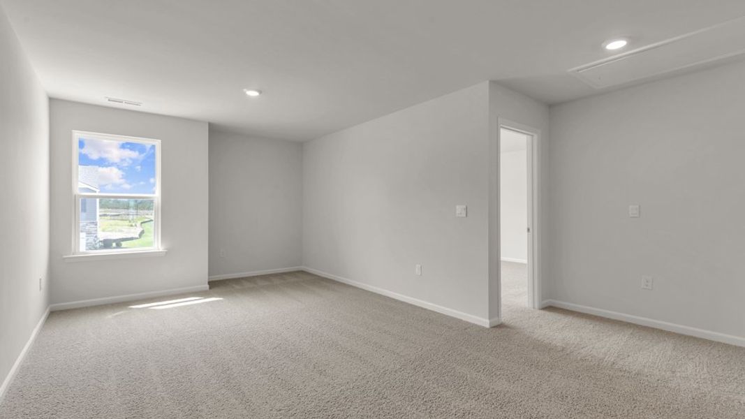 Spacious, unfurnished interior of a new home in Anderson Farm, Wendell (Image 23).