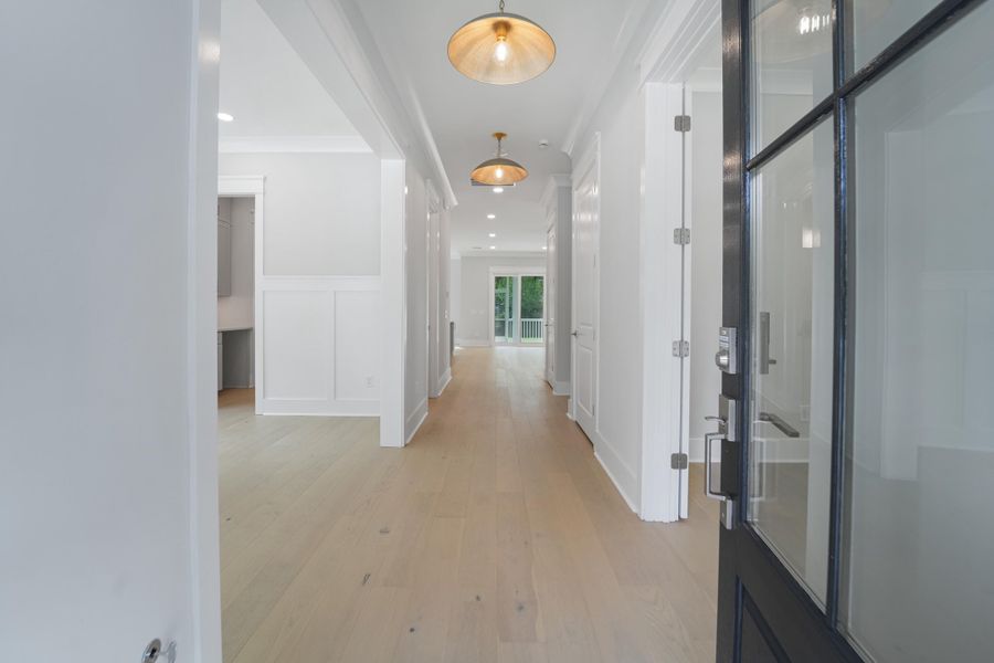 Spacious, unfurnished interior of a new home in , Johns Island (Image 36).