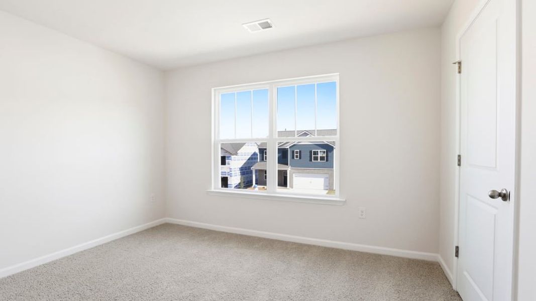 Spacious, unfurnished interior of a new home in Baxter Village, Boiling Springs (Image 32).