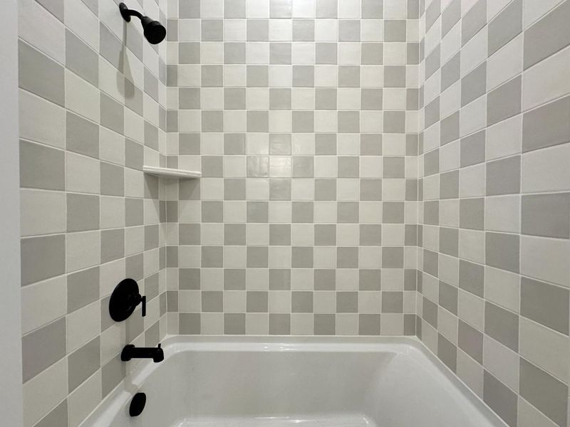 The Ballar B Bathroom