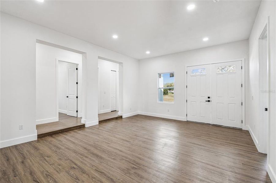 Spacious, unfurnished interior of a new home in , Spring Hill (Image 32).