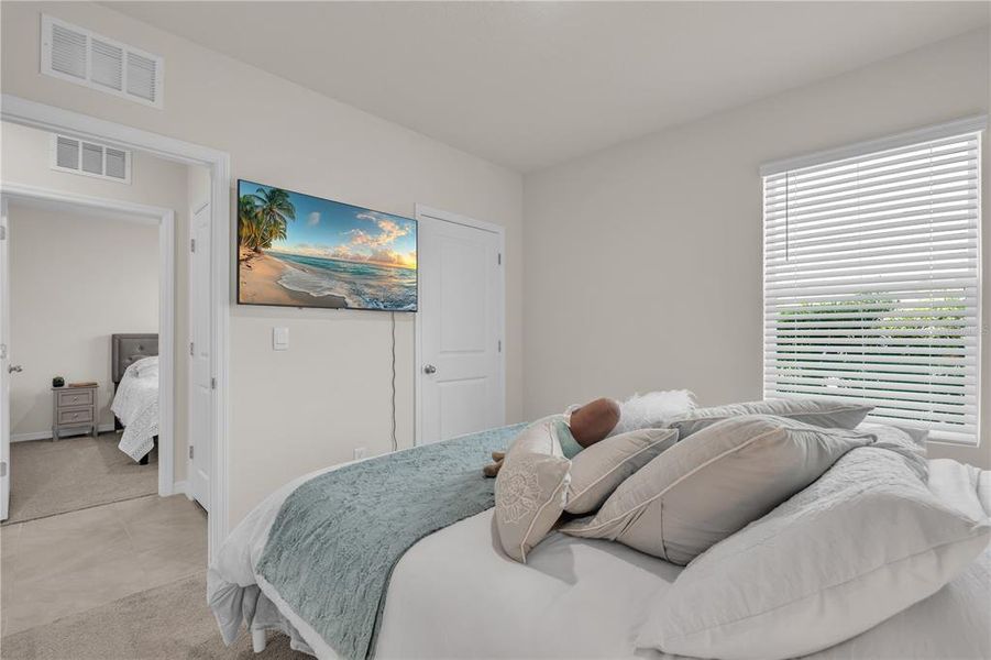 Furnished interior view inside a new home in Star Farms at Lakewood Ranch, Bradenton (Image 11).