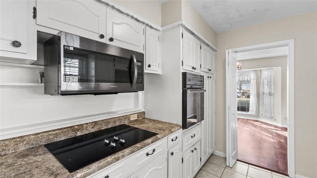 Furnished interior view inside a new home in , Texarkana (Image 9). Furnished interior view inside a new home in , Texarkana (Image 9).