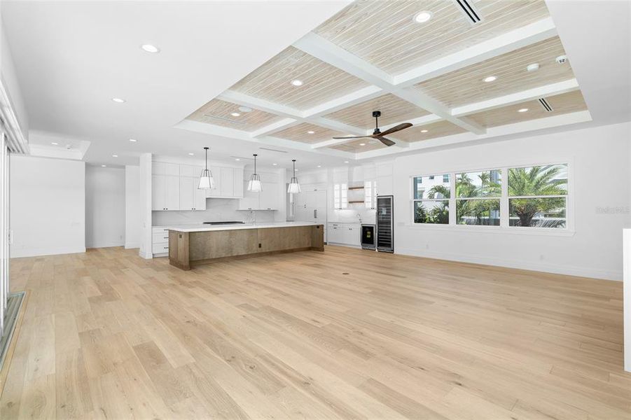 Spacious, unfurnished interior of a new home in , Boca Grande (Image 19).