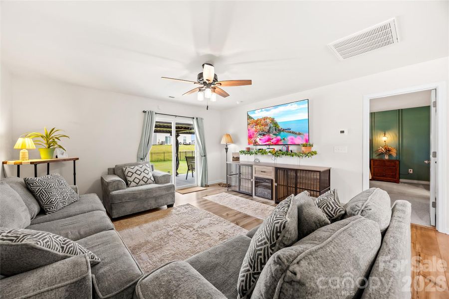 Furnished interior view inside a new home in Sullivan Farm, Statesville (Image 12).