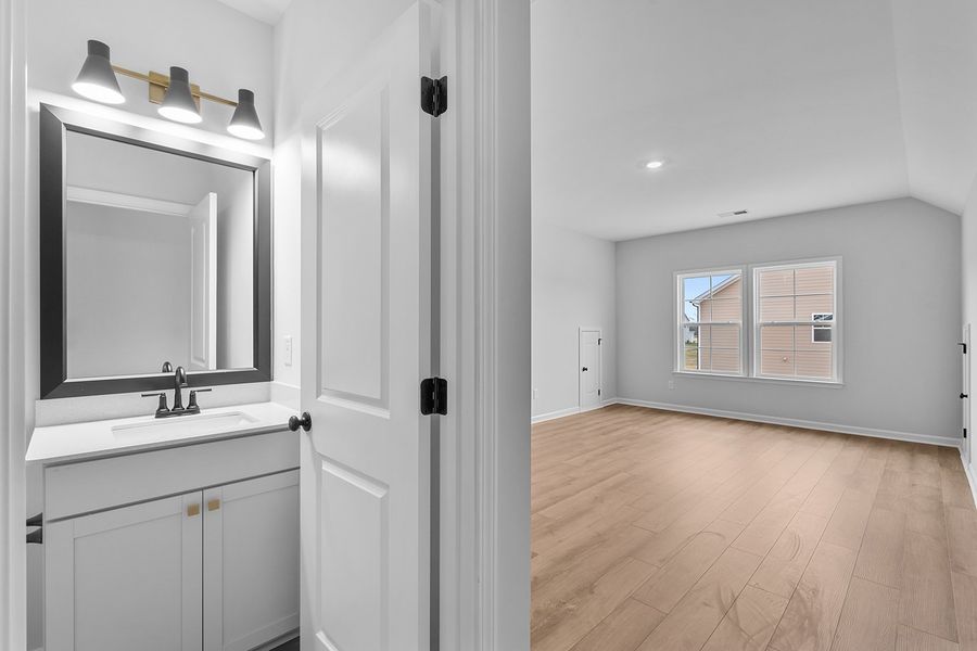 Spacious, unfurnished interior of a new home in Lilah Grove, Summerfield (Image 32).