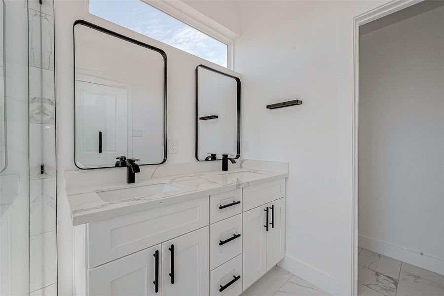 Primary Bathroom - 3rd Floor