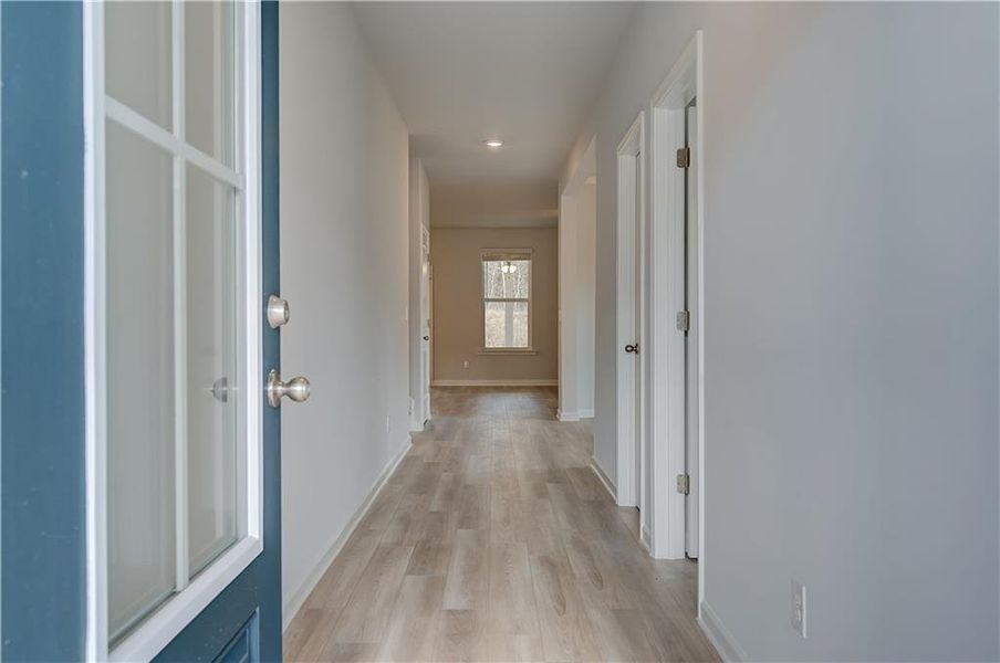 Spacious, unfurnished interior of a new home in Hamilton Lakes, Lawrenceville (Image 12).