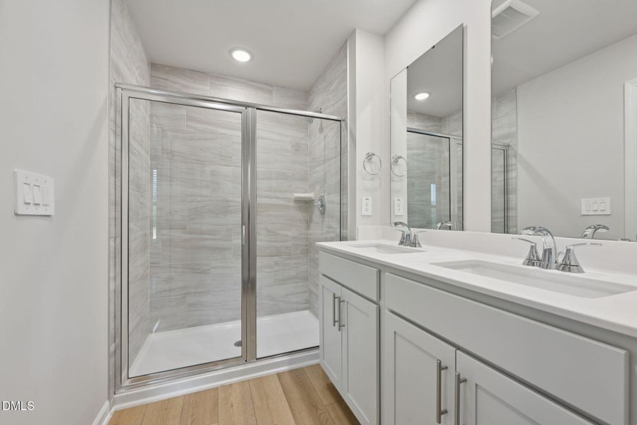 39-web-or-mls-Raleigh - Oakwood Townes - 39-web-or-mls-Raleigh - Oakwood Townes -