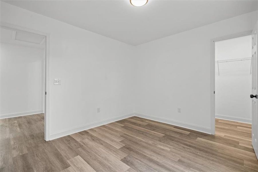Spacious, unfurnished interior of a new home in , Calhoun (Image 30).