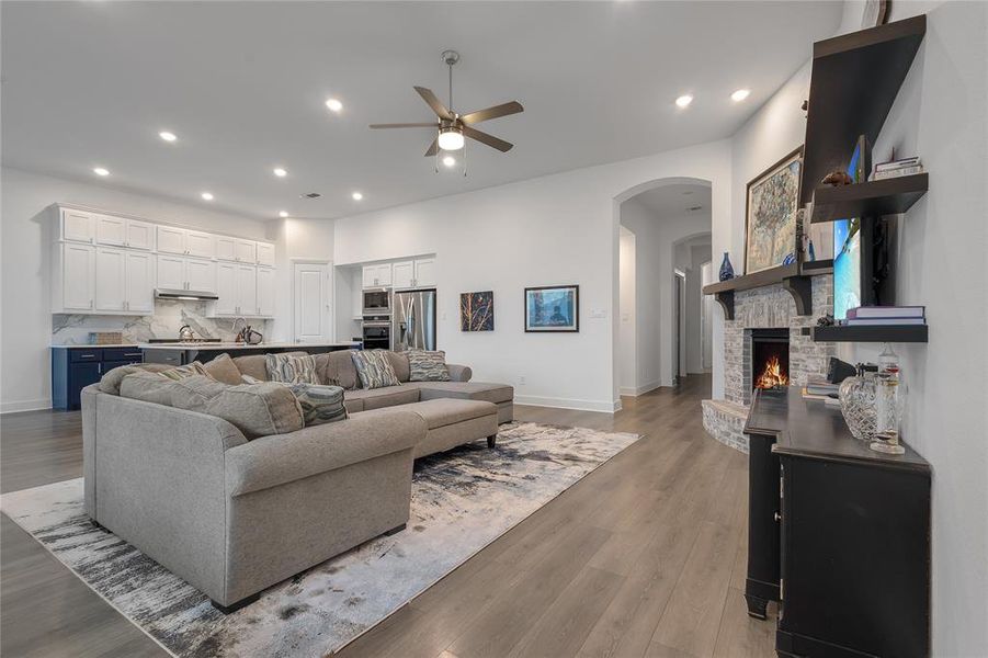 Furnished interior view inside a new home in , Van Alstyne (Image 11).