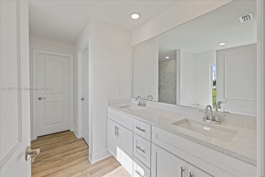 Furnished interior view inside a new home in Cape Coral, Cape Coral (Image 5).