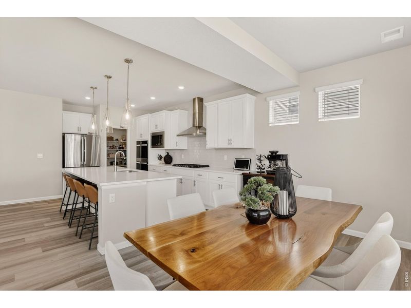 Furnished interior view inside a new home in Mountain Brook, Longmont (Image 10).