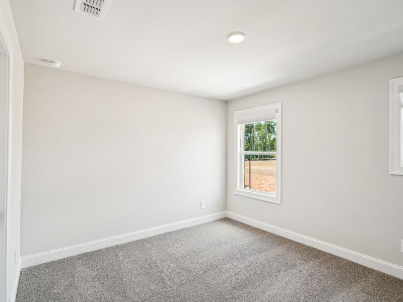 Spacious, unfurnished interior of a new home in Martin Springs - Estate Series, Lawrenceville (Image 20).