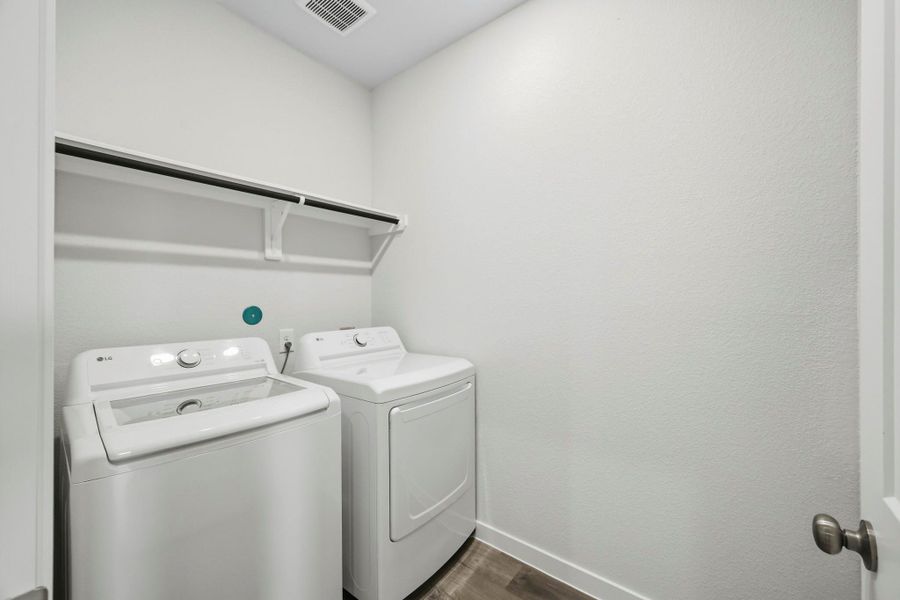 Image 35 of a home in Paloma at Sanford Farms.