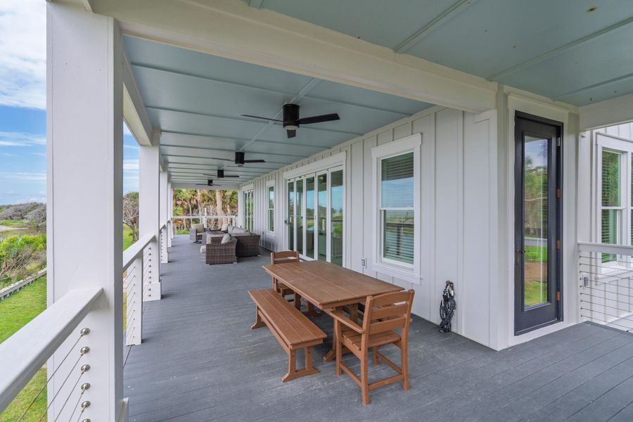 Exterior details and patio area of a home in , Edisto Island (Image 33).
