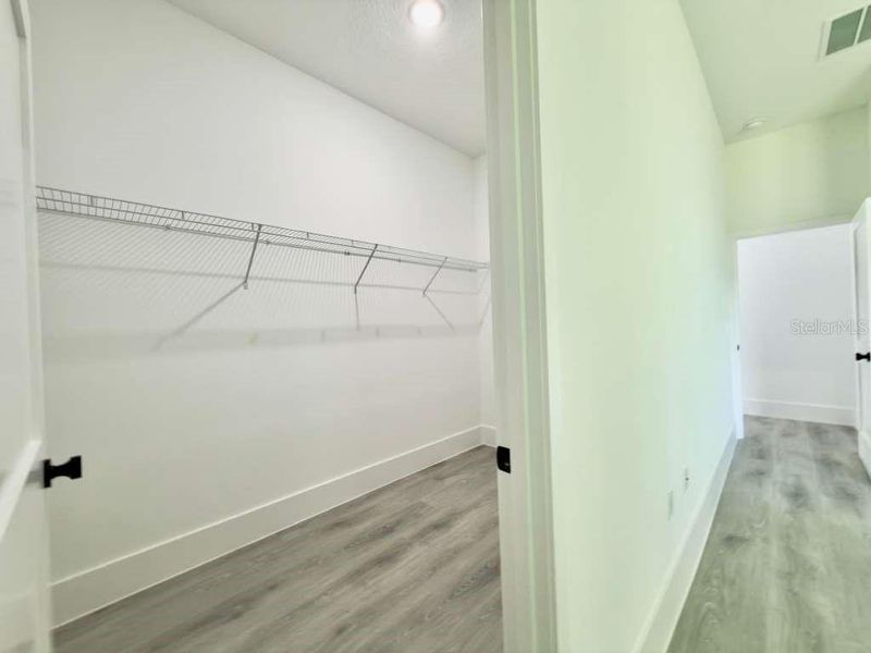 Spacious, unfurnished interior of a new home in , Ocala (Image 50).