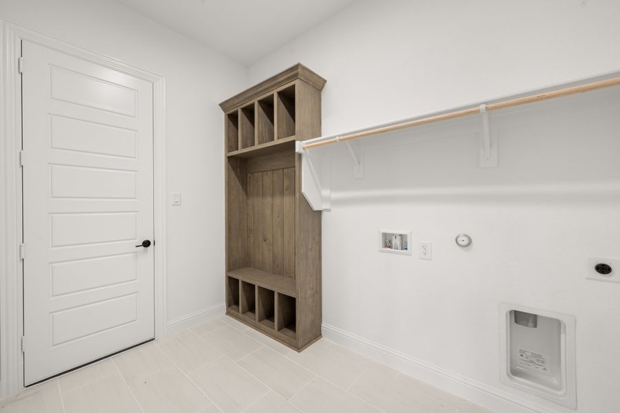 Spacious, unfurnished interior of a new home in Redden Farms, Midlothian (Image 25). Spacious, unfurnished interior of a new home in Redden Farms, Midlothian (Image 25).