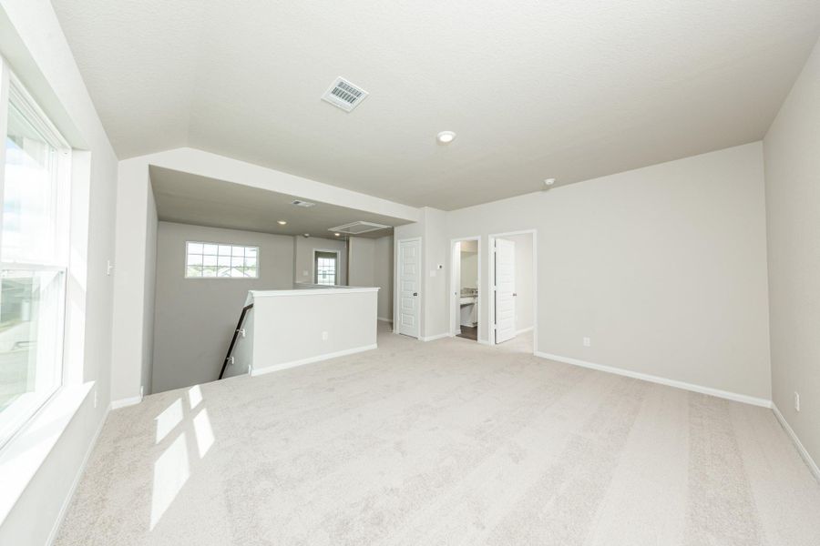 Spacious, unfurnished interior of a new home in Cliffstone Hills, Conroe (Image 12). Spacious, unfurnished interior of a new home in Cliffstone Hills, Conroe (Image 12).