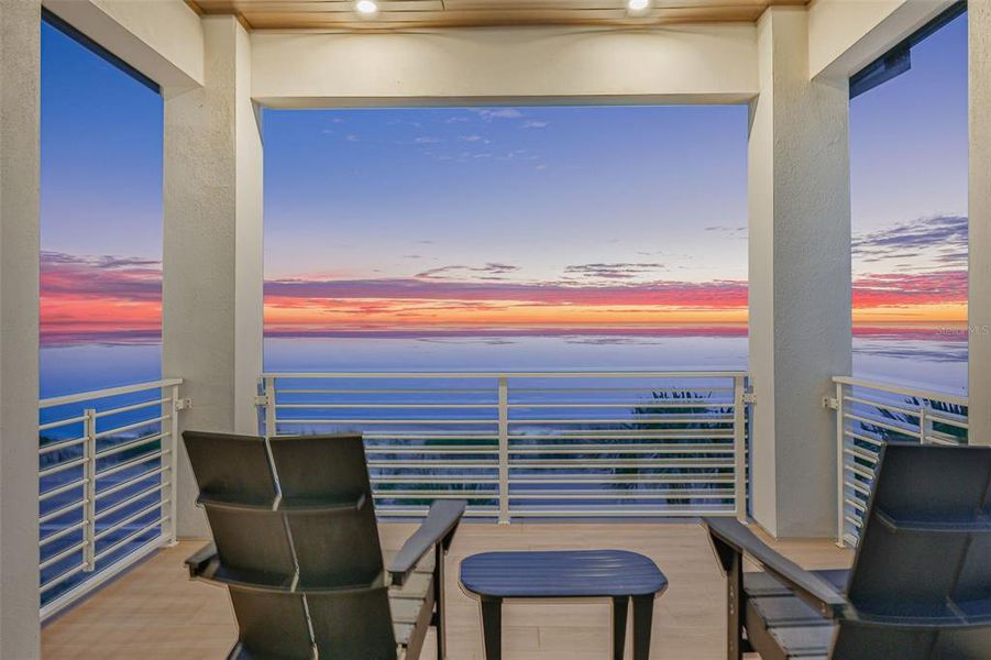Exterior details and patio area of a home in , Flagler Beach (Image 37).