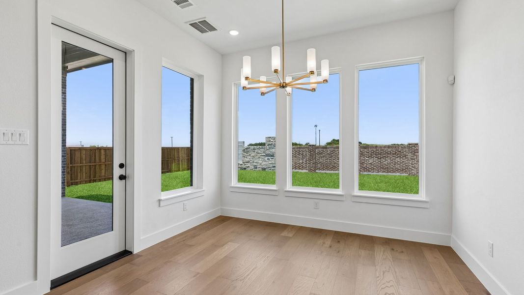 Representative unfurnished interior of a home built from the Custom II by Southgate Homes in Prosper Ridge, Prosper (Image 14).
