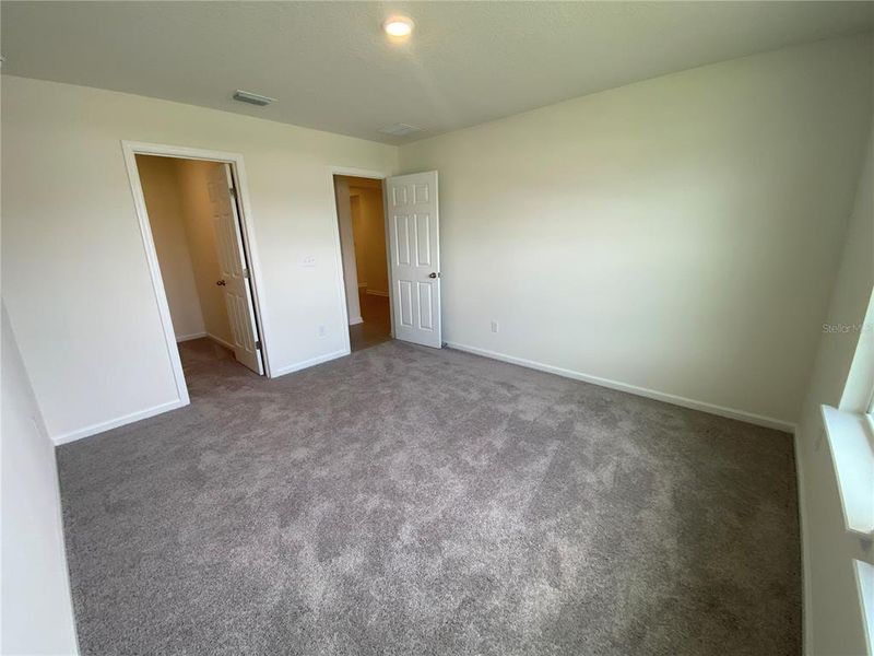 Spacious, unfurnished interior of a new home in Somerset - Executive Series, Palm Coast (Image 10).