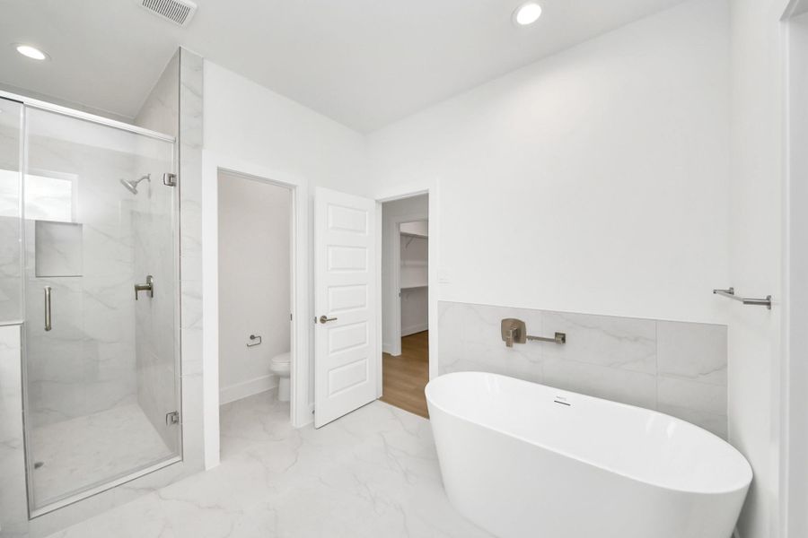 Furnished interior view inside a new home in , Houston (Image 24).