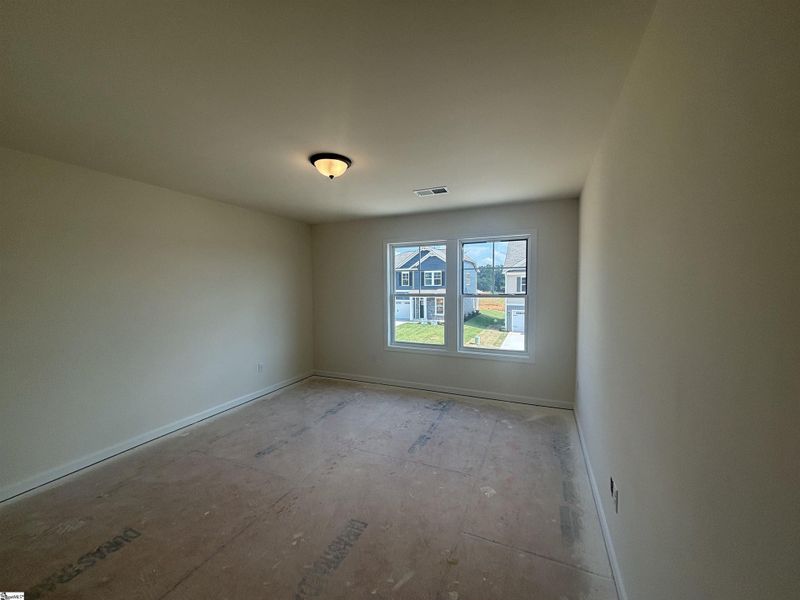 Spacious, unfurnished interior of a new home in Halton Oaks, Spartanburg (Image 14).