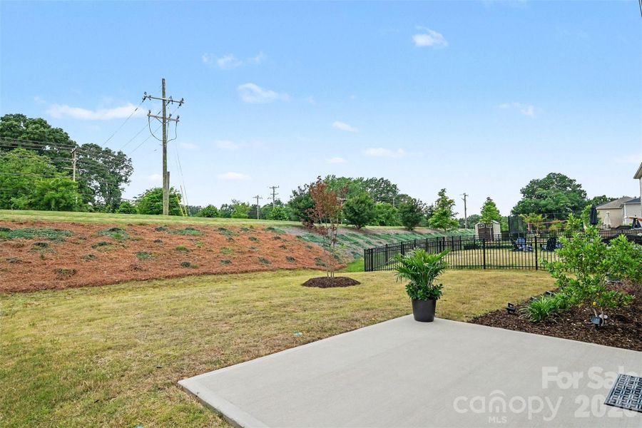 Natural landscape and outdoor views near Shepherds Landing in Mooresville (Image 35).