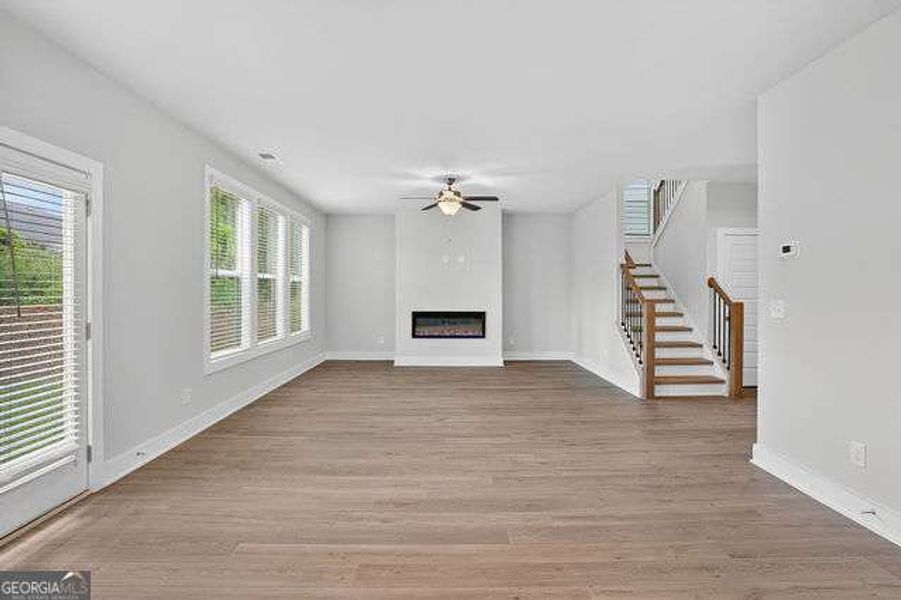 Spacious, unfurnished interior of a new home in Killian Manor at The Adares, Adairsville (Image 19).